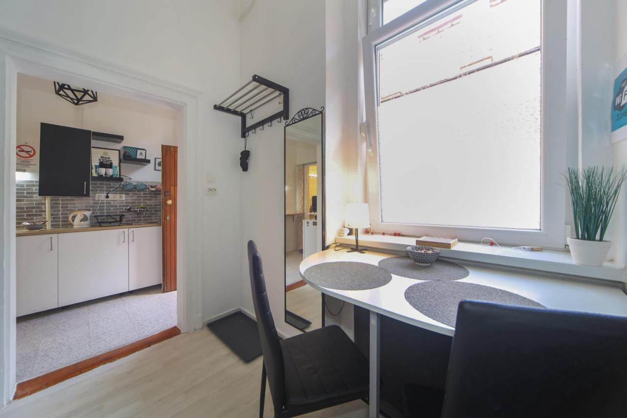 Cosy Studio Apartment With Airconditioner Budapest Exterior foto